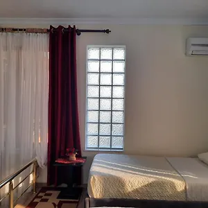 https://villa-53.hotels-in-tirana.com
