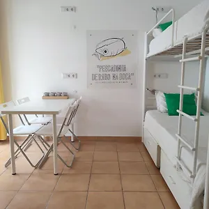 Racing Mackerel Hostal Lagos